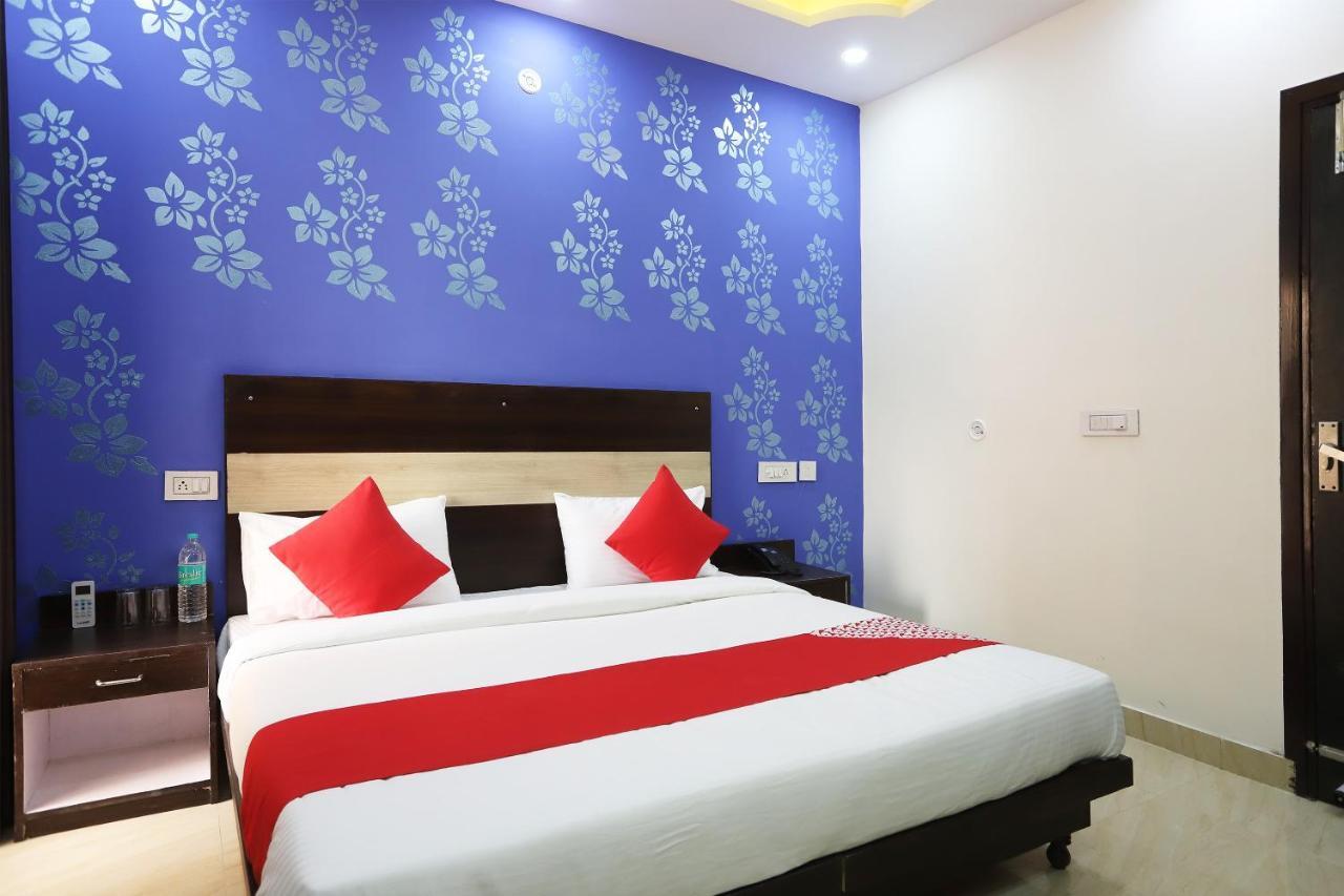 Hotel Oyo Flagship 42619 Diamond Key Delhi  Exterior foto