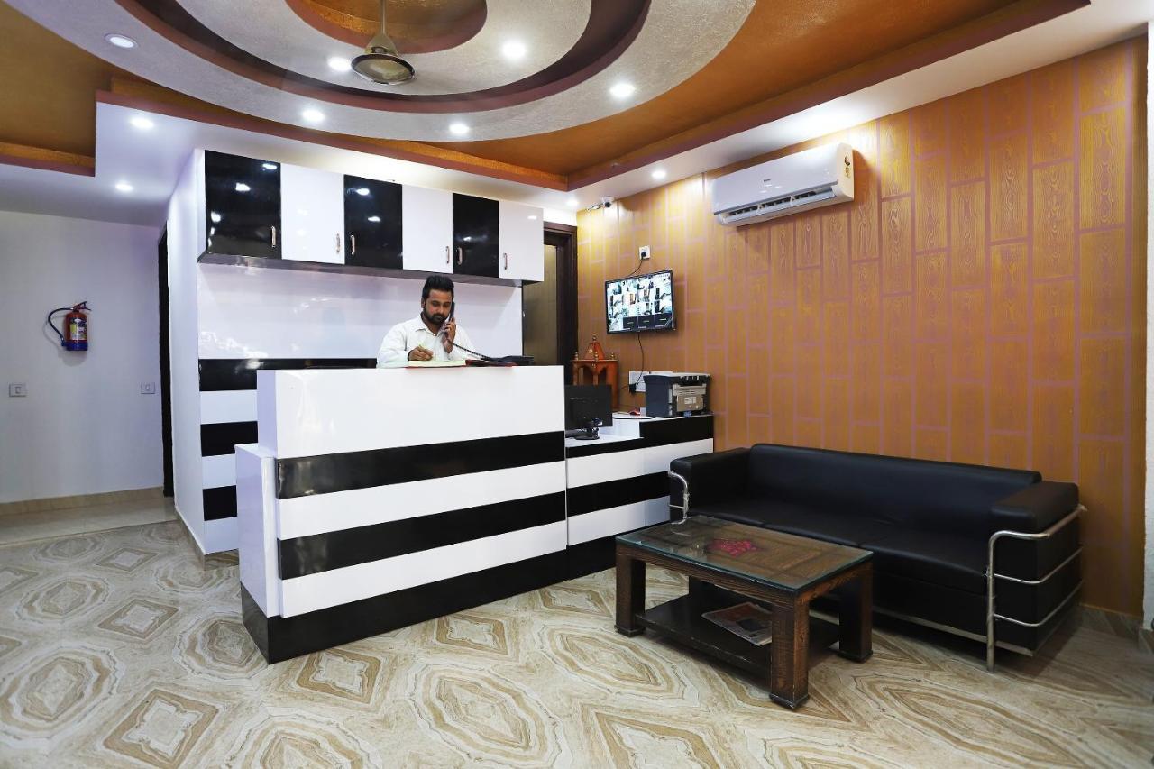 Hotel Oyo Flagship 42619 Diamond Key Delhi  Exterior foto